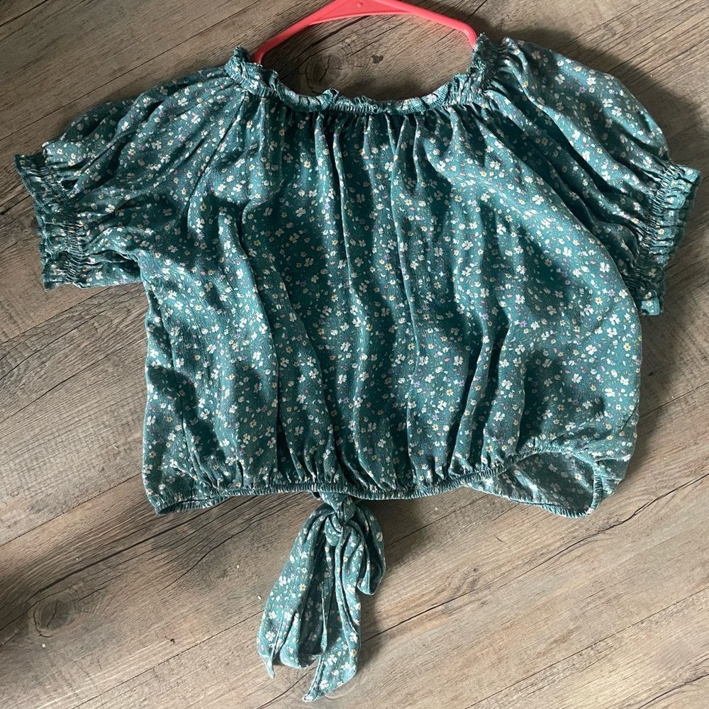 Blouse with open back